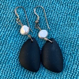 New Black and white dangle earrings